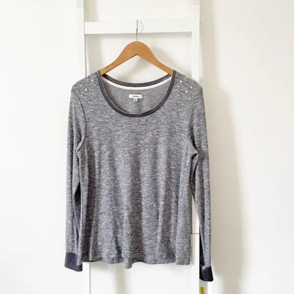 Kensie Soft Stretchy Long Sleeve Embellished Top Size Medium - Picture 2 of 8